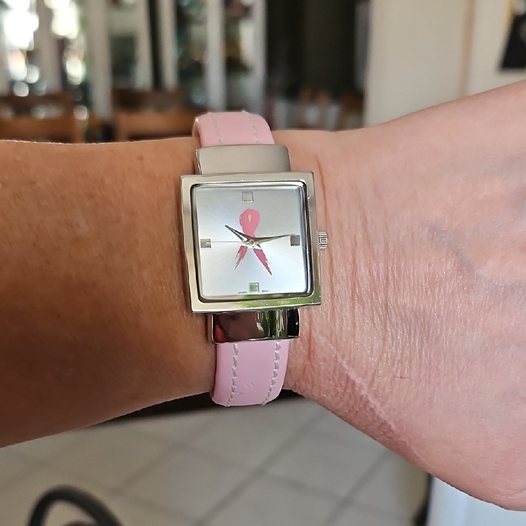 Geneva Platinum Womens Watch -- Designed For Breast Cancer Awareness 20$